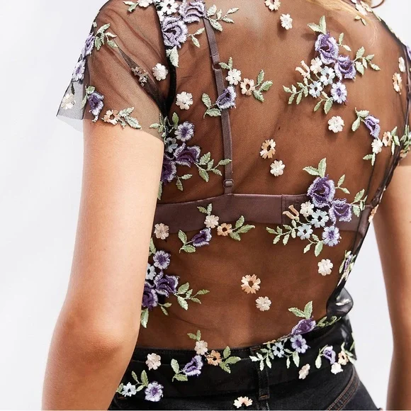 Urban Outfitters Black Sheer Floral Top XS - Picture 5 of 7